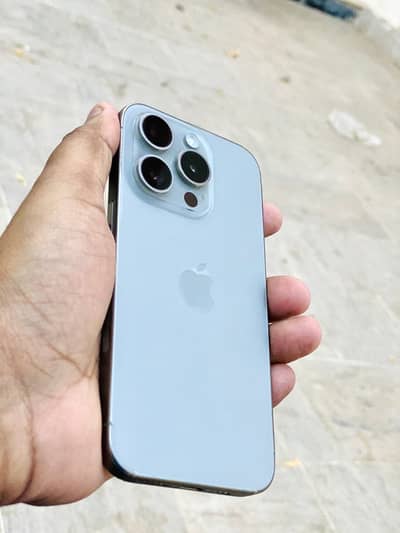 IPHONE 15 PRO  complete box 128gb 87 BETTERY HEALTH ORIGNAL PANEL