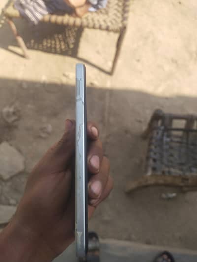 Vivo Y18 (4+4/128) - 10/10 Condition - Official Warranty-Complete Box