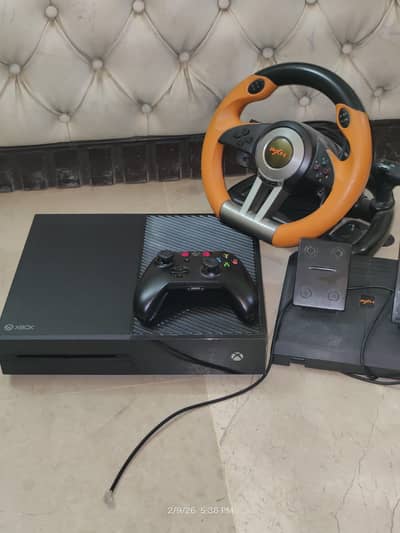 Xbox one 500gb 10/10 condition | pxn v3 pro | Xbox games ultimate