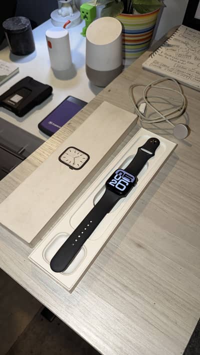 Apple Watch Series 7 (GPS) – 45mm Midnight Aluminum Case