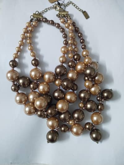 Pearl's l necklace