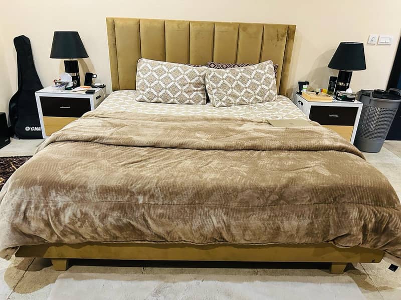 Complete Queen Bed Set 0