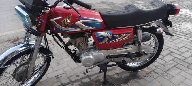 Honda CG 125 Red 2022 model