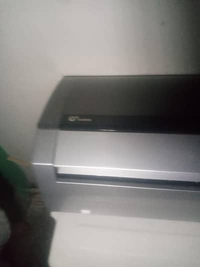 inverter ac heat and cool urgent sale