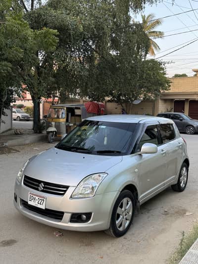 Suzuki swift 2019 1.3 dlx automatic
