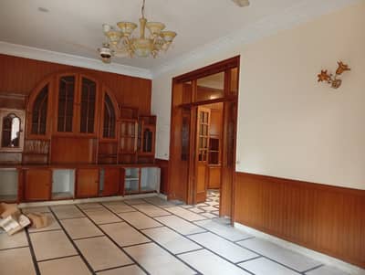 10 Marla House For Sale In Model Town M Block Lahore