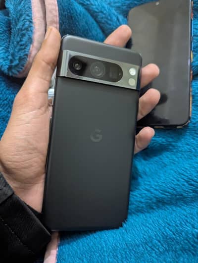 Google Pixel 8 Pro