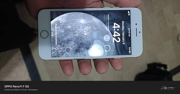 iPhone 8 64gb Golden