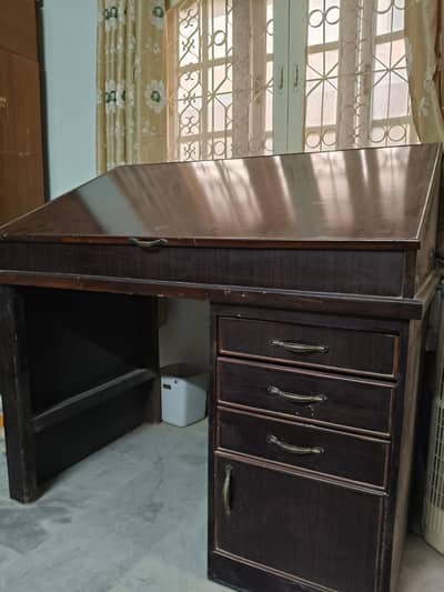 Wooden Drafting Table with Storage Drawers – Ideal for Architects & Ar