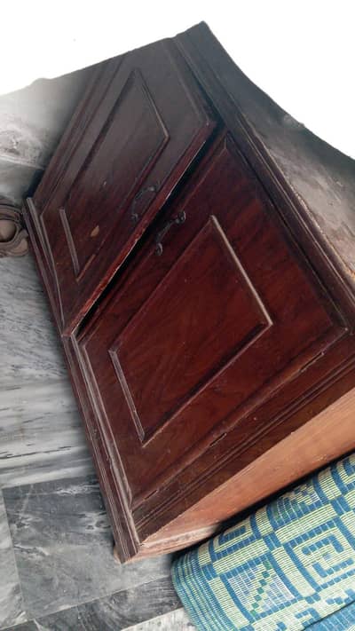 Iron stand for sale at reasonable price