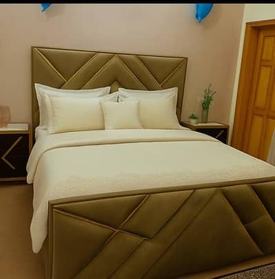 king size bed only few months used