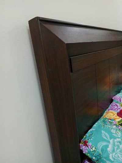 Kind size Bed for Sale