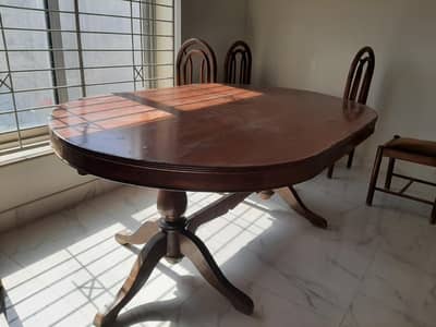 Dining table with Chairs