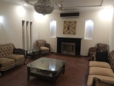 1Kanal Beautiful House Available For Sale DHA Phase 1