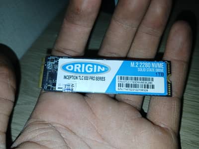 Internal SSD , 1 TB , 100 health