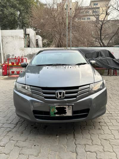 Honda city 2013 Manual  2nd owner Family use car