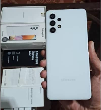 Samsung galaxy A32  6 128 gb with box available