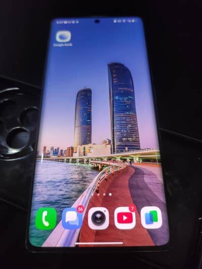 Camon 30-S Curve Display