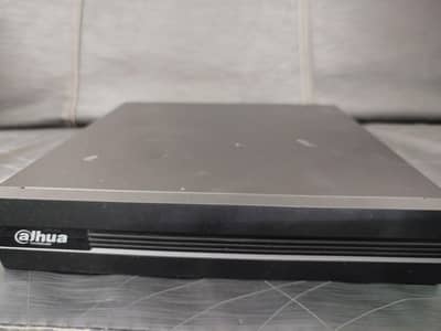 Dahua DVR 8 Channels & Cameras