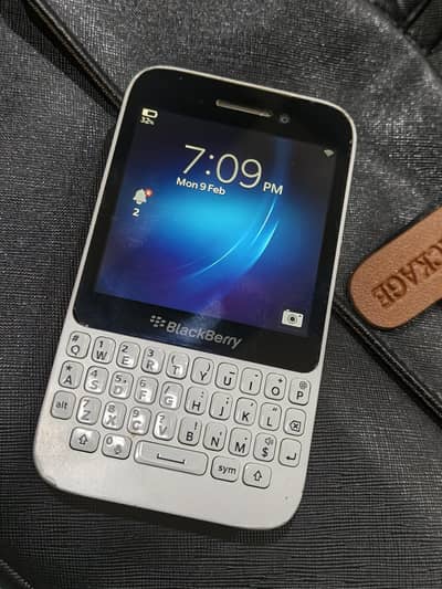 BlackBerry Q5 Official PTA Approved