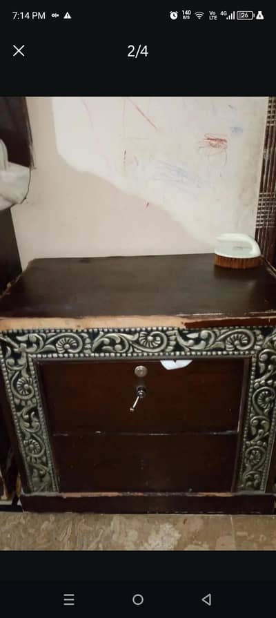 bedsides and dressing