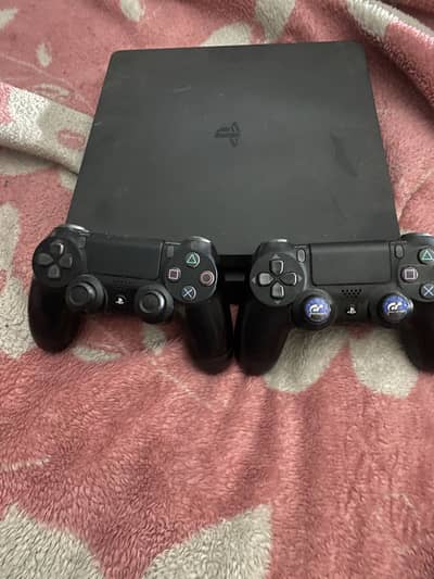 PS4 slim