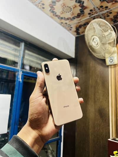 I phone XS Max Fuctery Unlock Gold