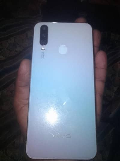 vivo y17 8gb ram 256gb memory  screen is damage  8gb ram  256 memory