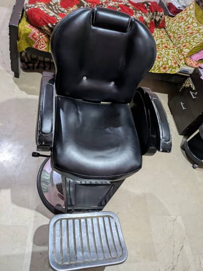 saloon chair for sale
