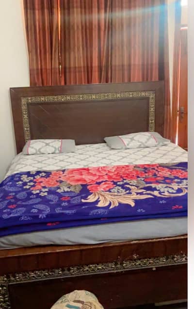 Selling bed set