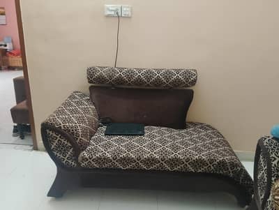 7 Seater Sofa set inclusive of Deewan