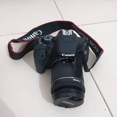Canon 700D DSLR