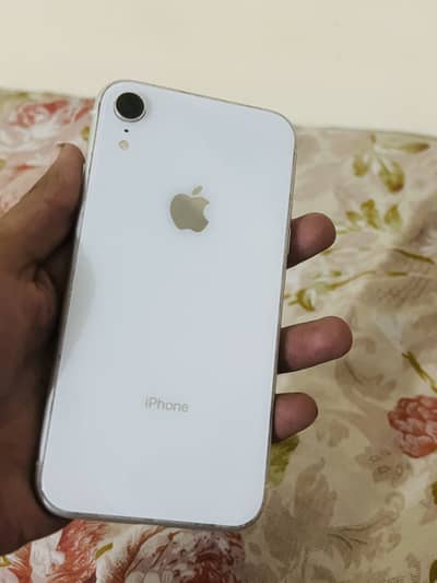 iPhone XR Factory Unlock 64gb