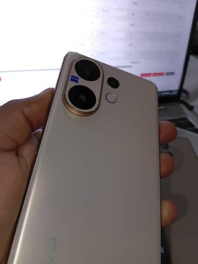 Vivo V60 (12GB RAM / 256GB) – Gold Color – Just 1 Month Used