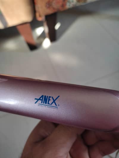 Anex hair straightener