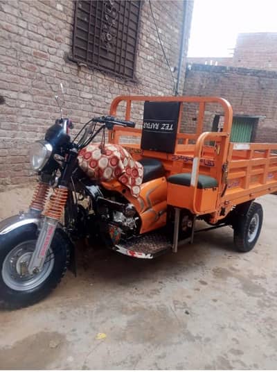 Heavy-Duty 3 wheeler Loader Rickshaw-Excellent condition,Ready to work