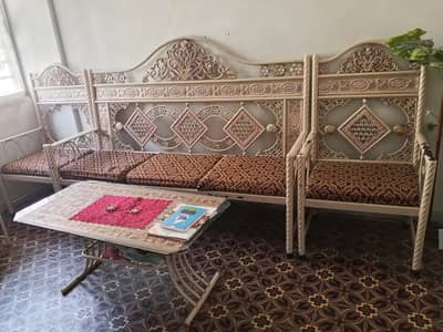 iron 5 seater sofa set and iron glass table