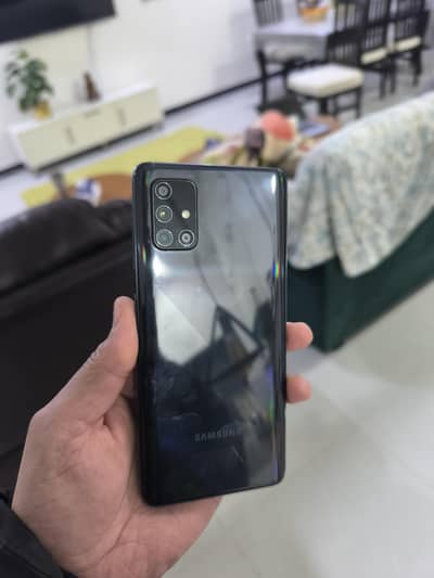 Samsung A71 excellent condition 10/10