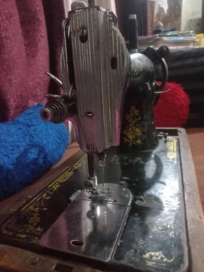 Salika sewing machine for sale.