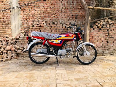 urjent sale 70 2025 paka 25 all Punjab number condition neat and clean