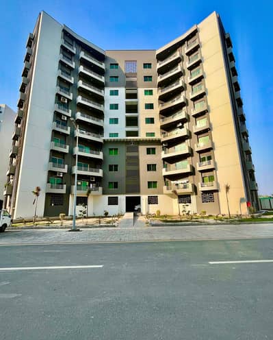 12 MARLA BRAND NEW 4 BEDROOM APARTMENT AVAILABLE FOR RENT