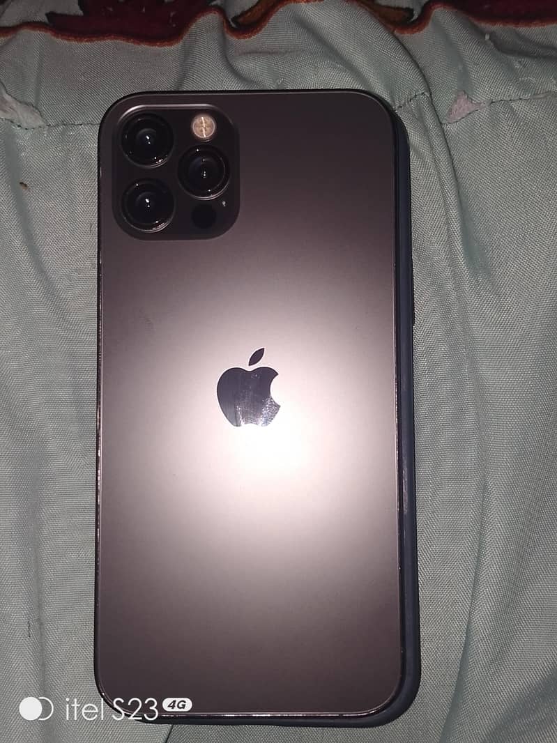 Iphone 12 pro 8