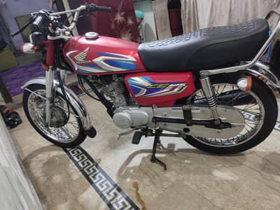 Honda 125/model 2022 all dacuments clear first owner