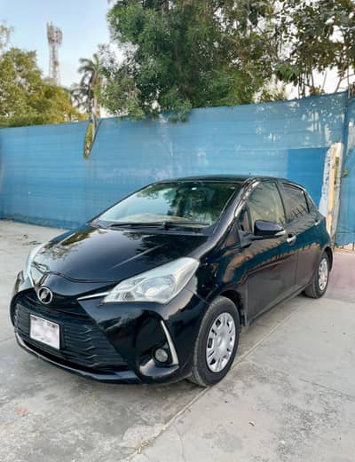 TOYOTA VITZ F SAFETY PUSH START