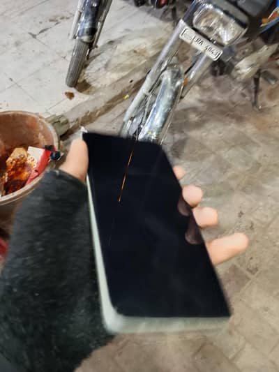 bilkul raf halat peanal KY Ander aik whiting h but no issue