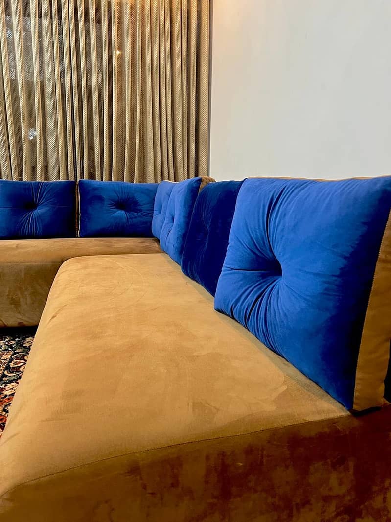 Sofa ( furniture) 1