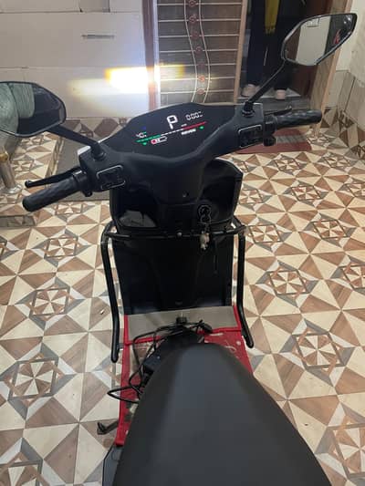 REVOO ELECTRIC SCOOTY C32 PRO