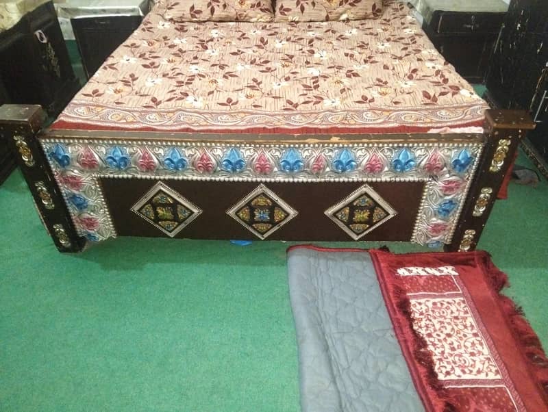 Bed sat 2 side table 2