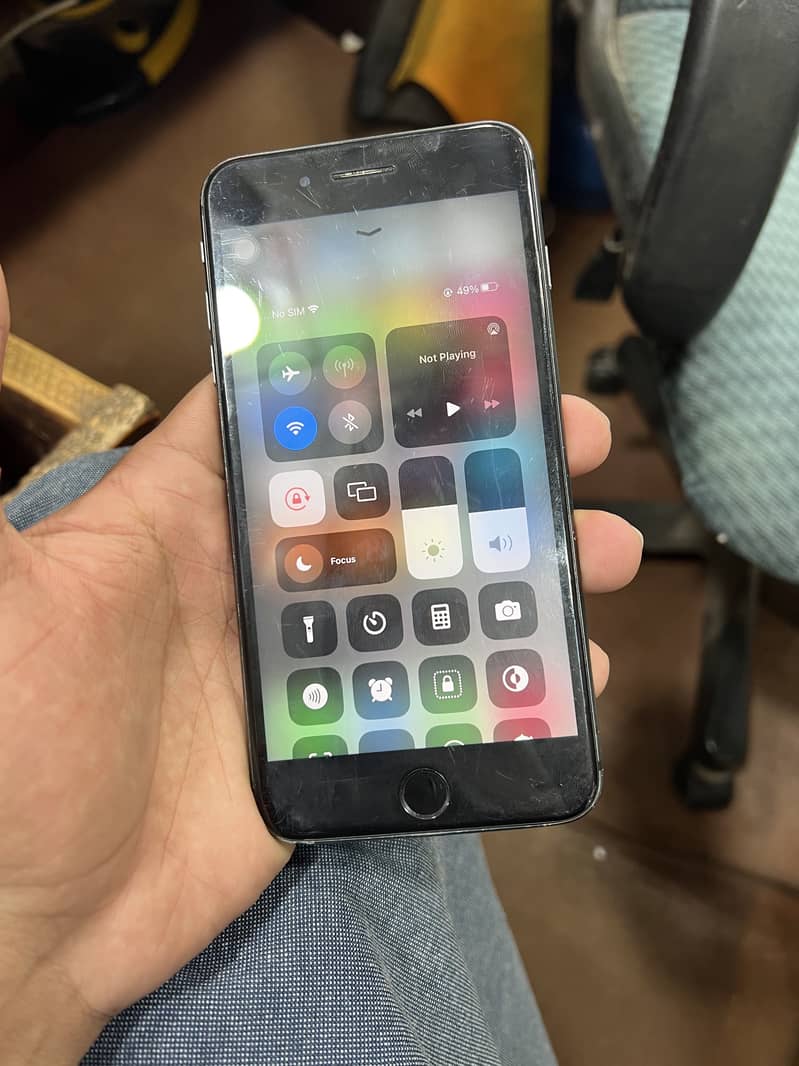 Apple iphone 8plus 1