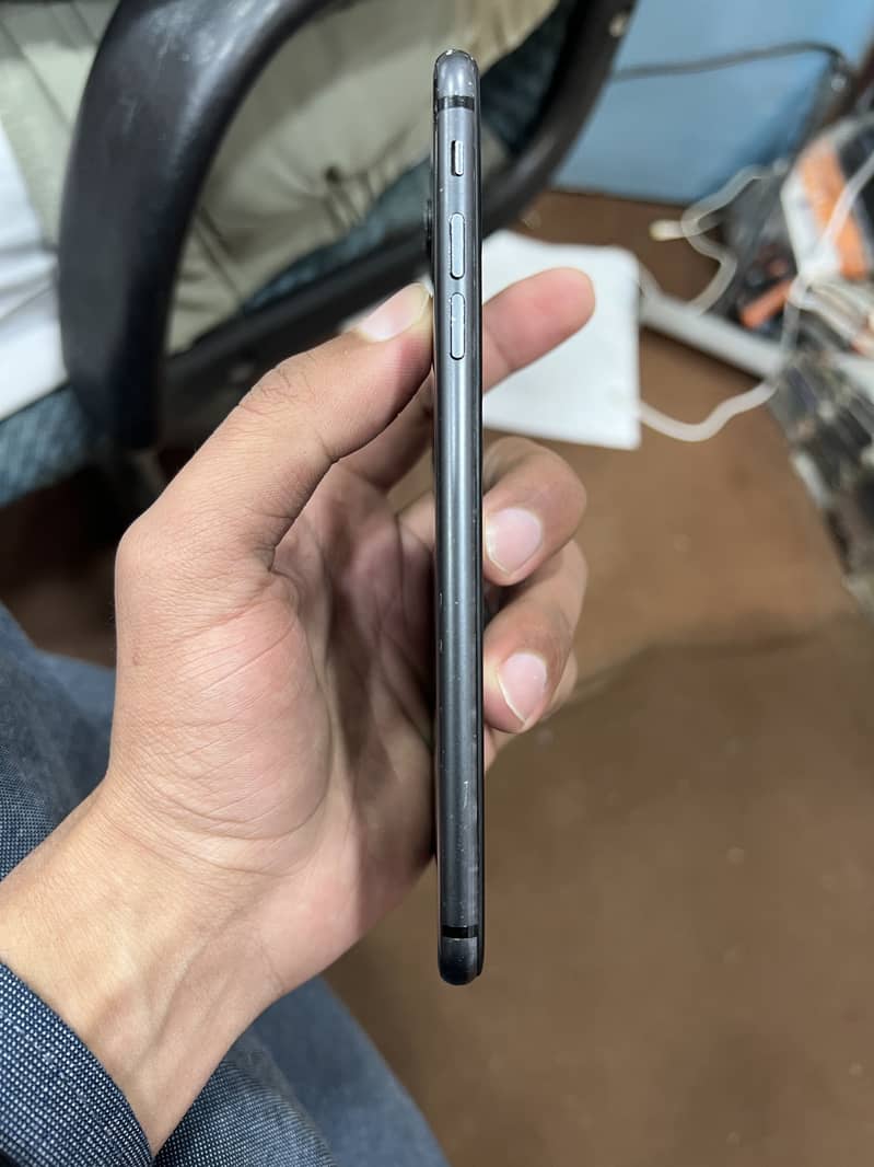 Apple iphone 8plus 4
